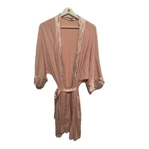 PJ‎ Harlow Elijah Longsleeve Robe With Satin Trim And Belt Retail $90.00 M/L